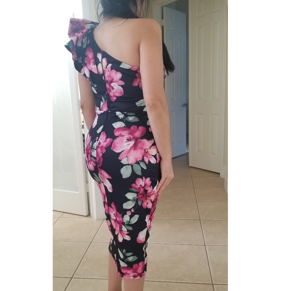 NAVY BLUE TIERED ONE SHOULDER FLORAL MIDI DRESS